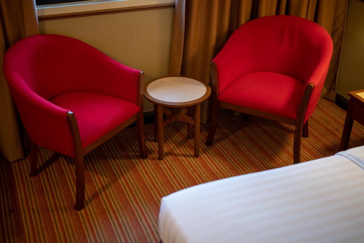 Merrida Hotel Klang Bagian luar foto