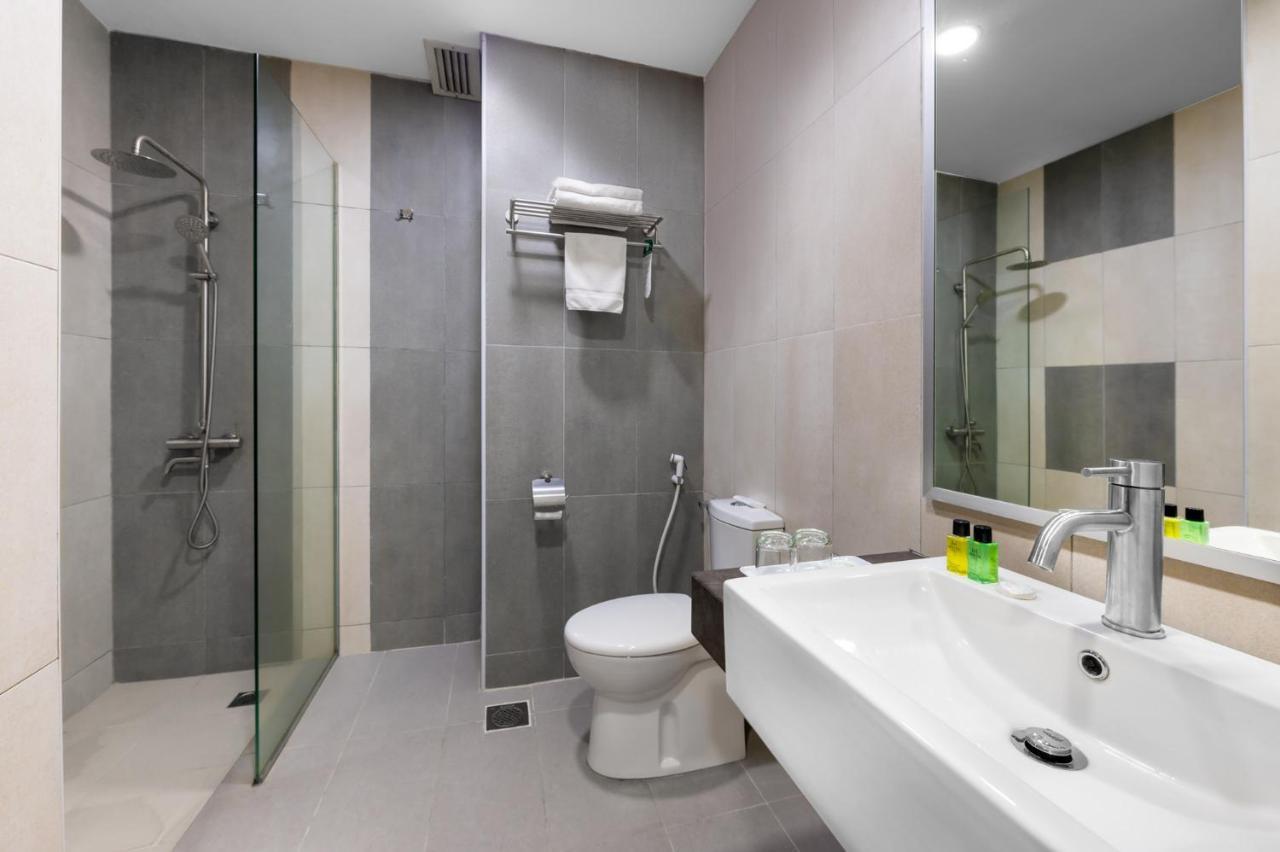 Merrida Hotel Klang Bagian luar foto
