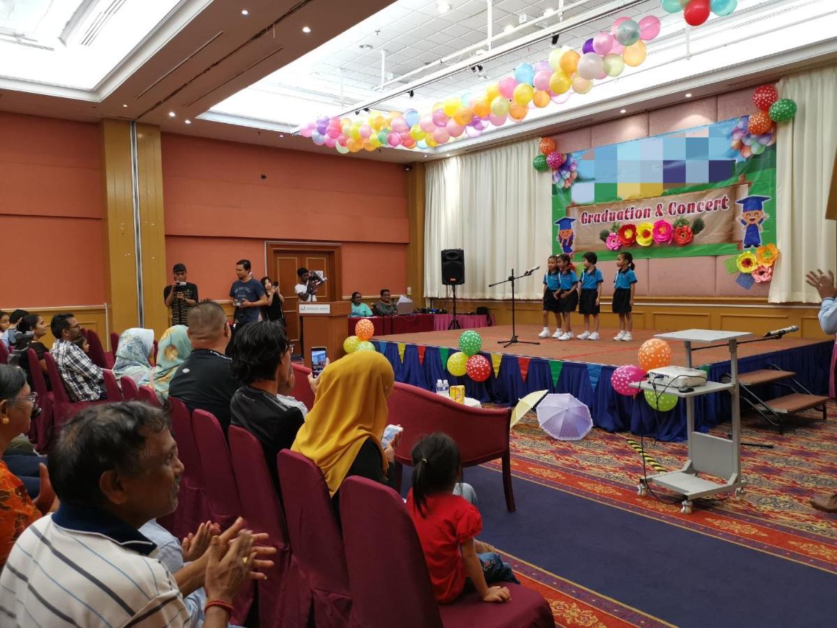 Merrida Hotel Klang Bagian luar foto